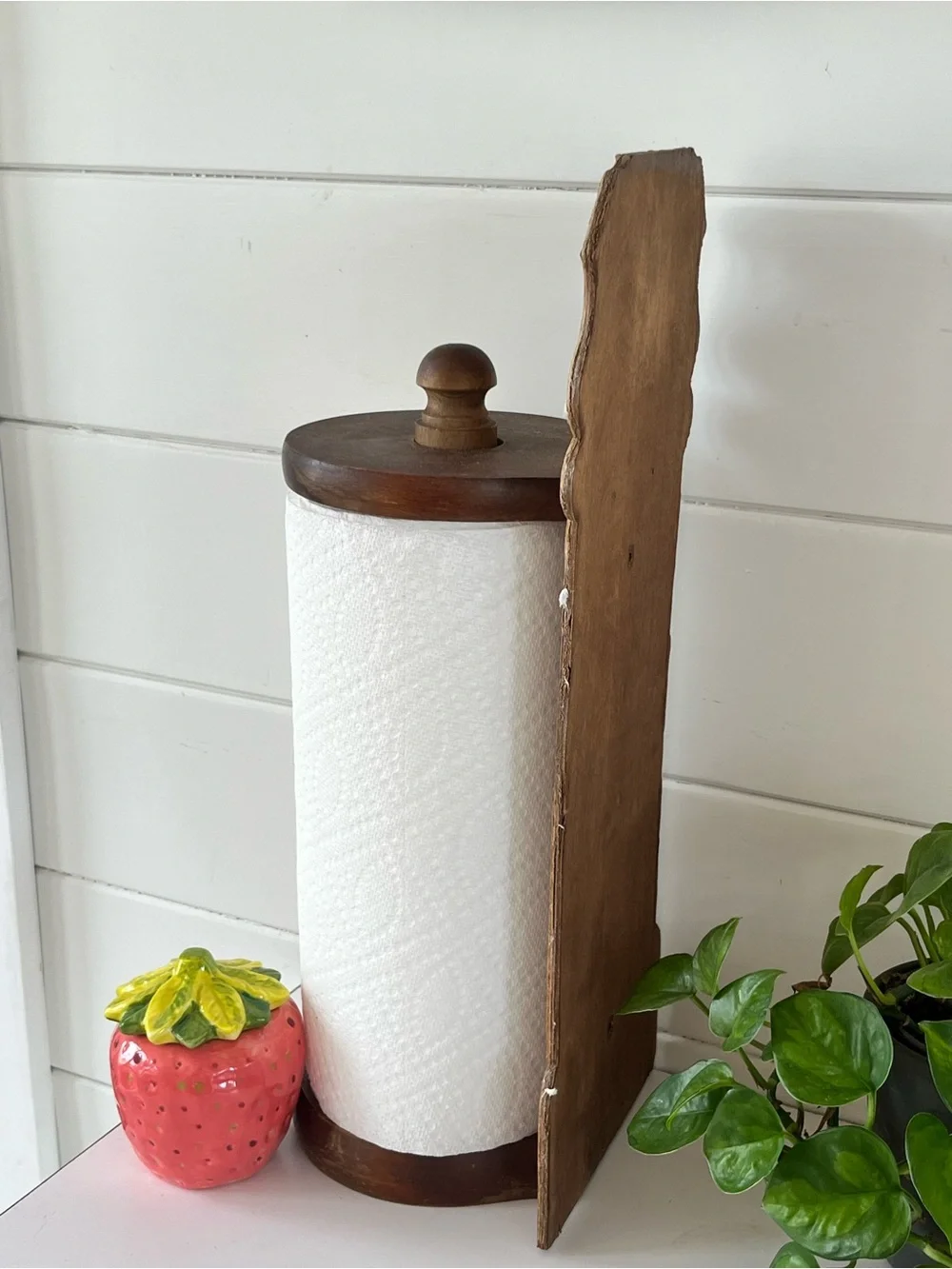 Vtg wood paper towel holder